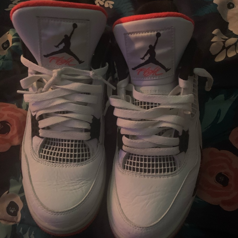 COPY - JORDAN RETRO 5 *WORN A COUPLE TIMES*